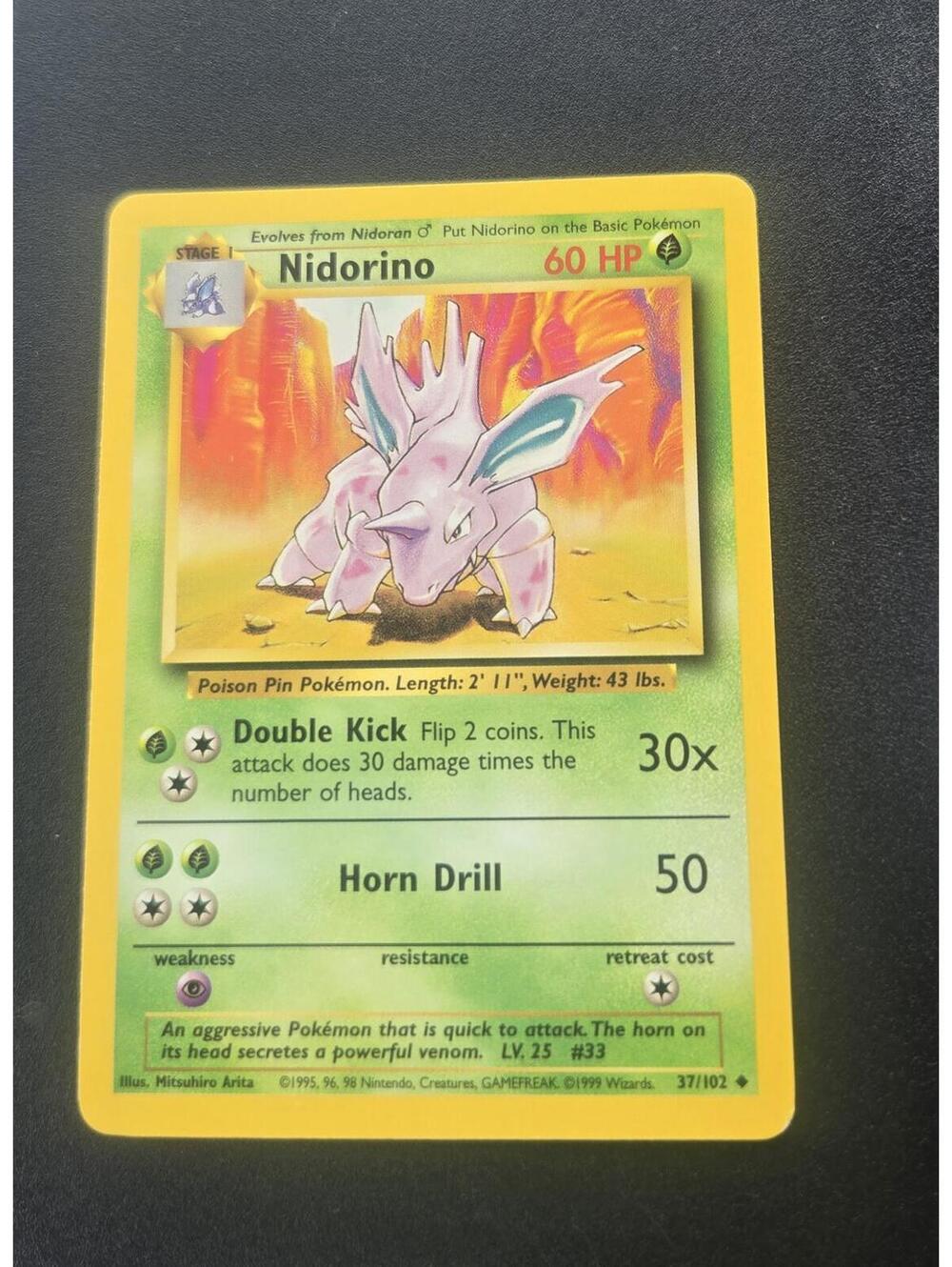 Nidorino 60 HP Pokemon Trading Card